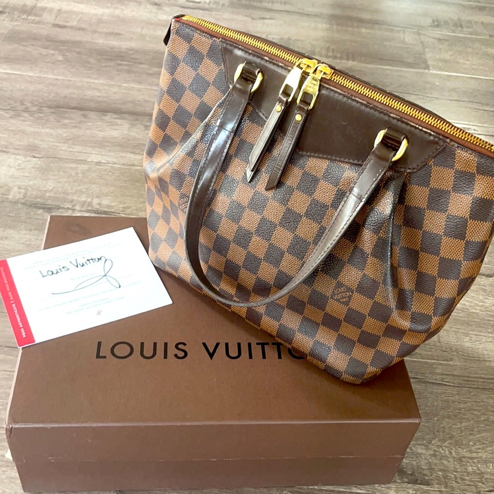 Louis Vuitton Purse